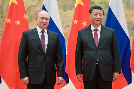 Фото Путина и Си Цзиньпина.