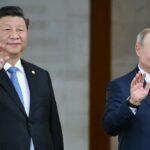 На фото лидеры РФ и КНР.
